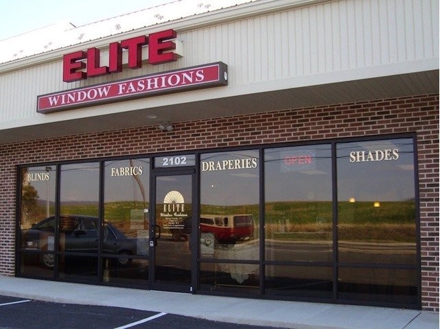 Hunter Douglas Dealer Image
